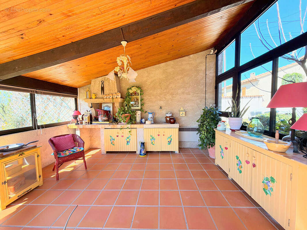 Maison à VILLELAURE