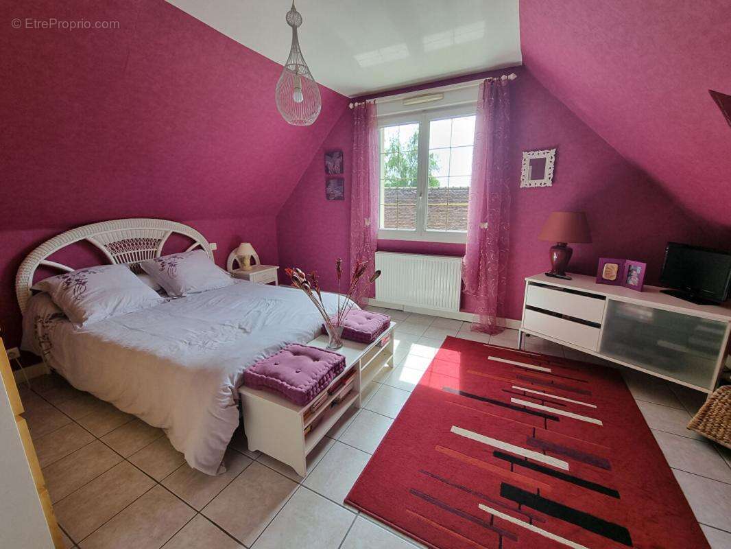 Maison à LES BORDES