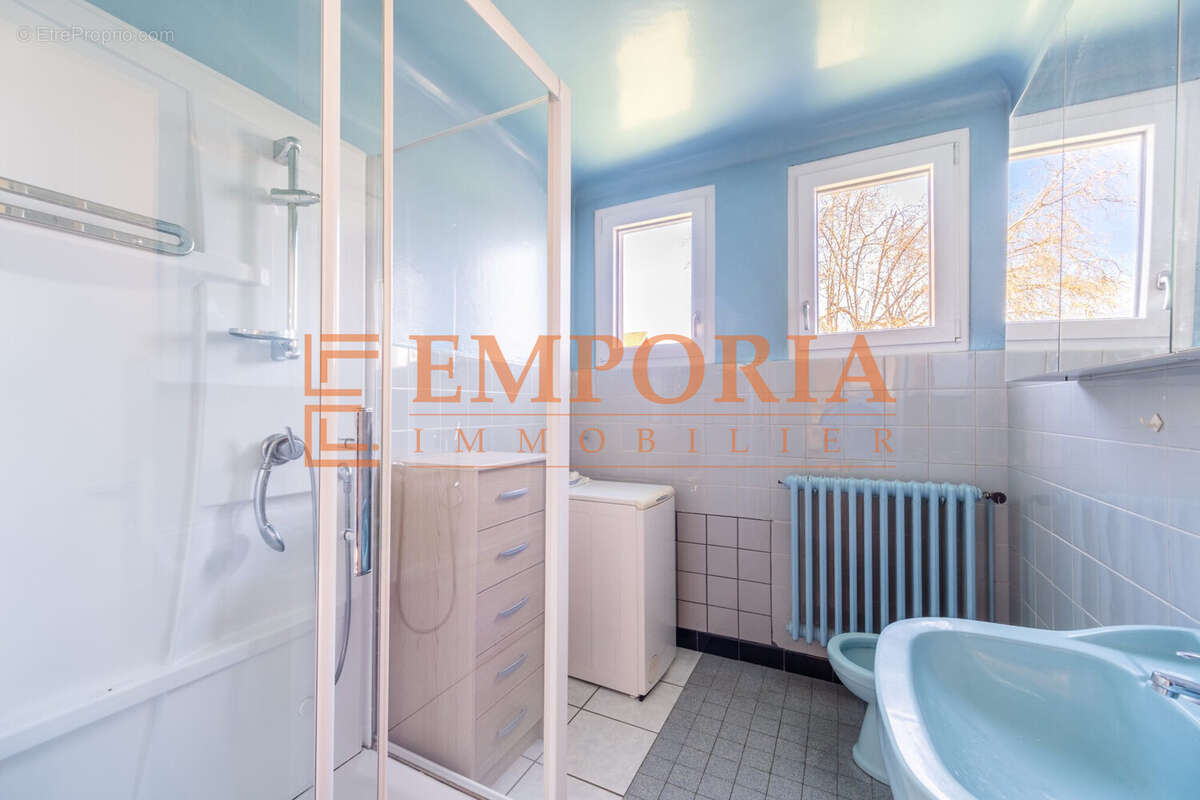 Maison 185 m² à Etupes  - photo 5
