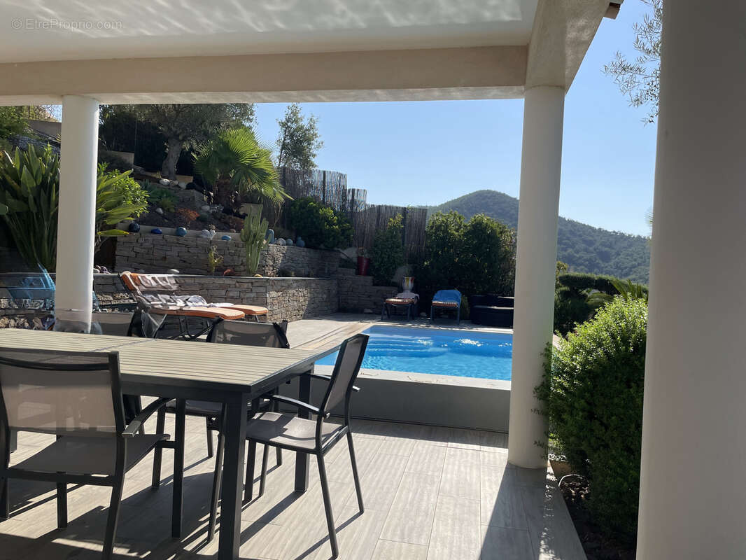Maison à LA LONDE-LES-MAURES