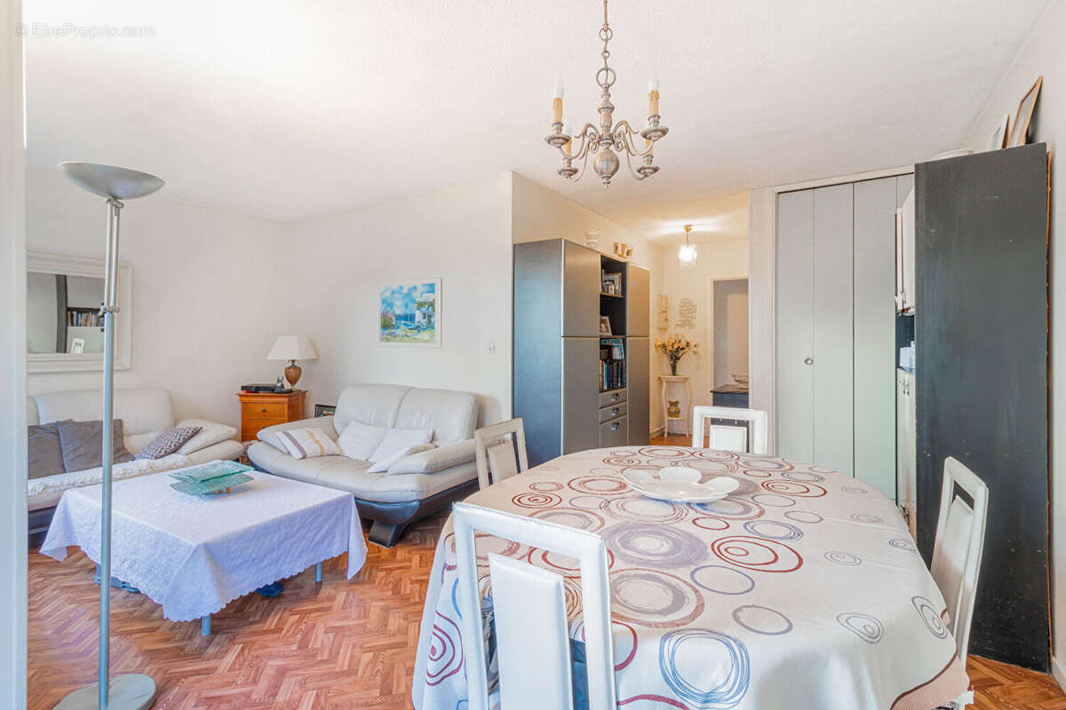 Appartement à MARSEILLE-10E