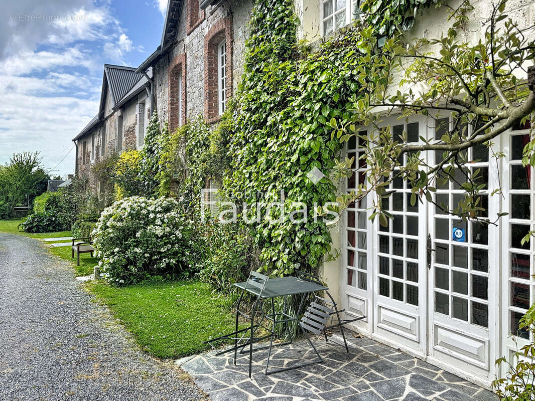 Maison à QUETTREVILLE-SUR-SIENNE