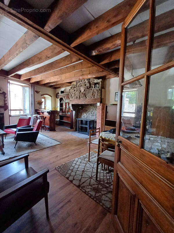 Maison à SAINT-AGREVE