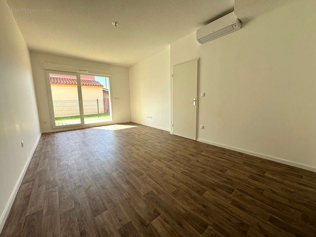 Appartement à CASTELGINEST