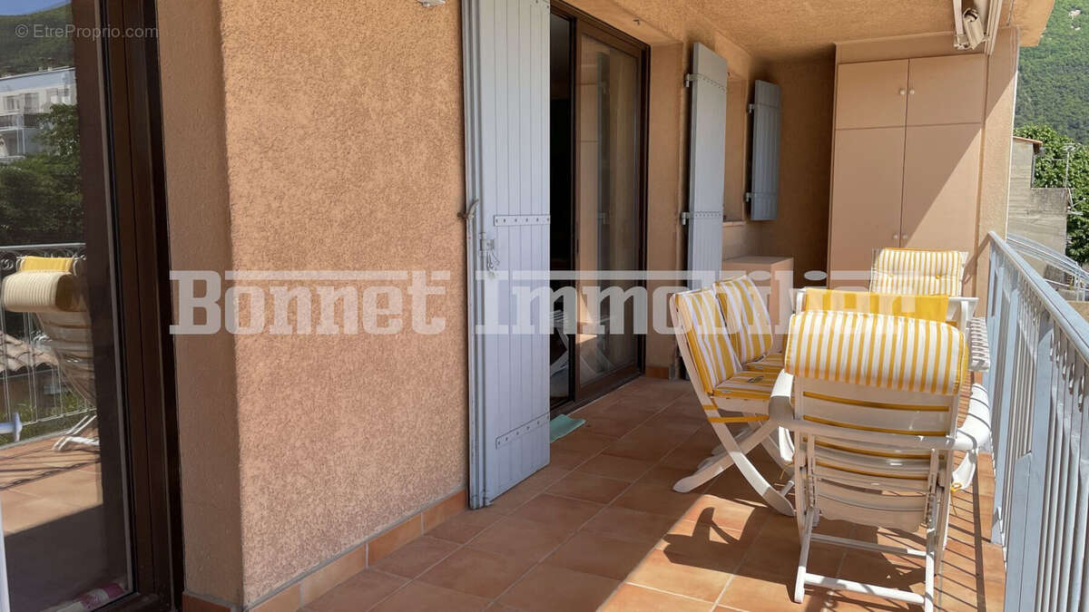 Appartement à NYONS