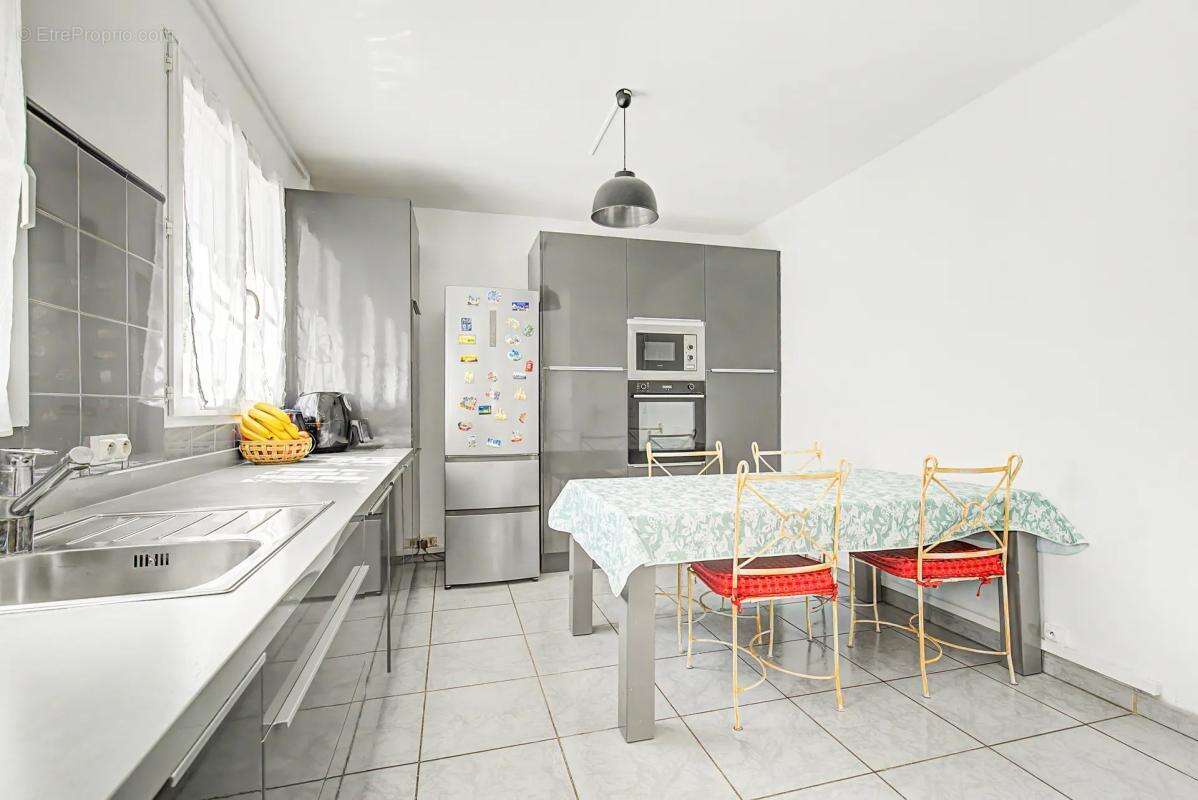 Appartement à MARSEILLE-13E
