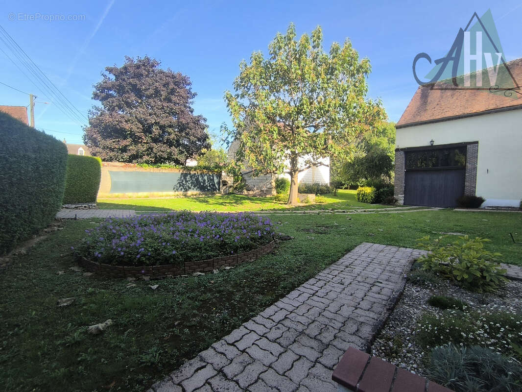 Maison à BRAY-SUR-SEINE