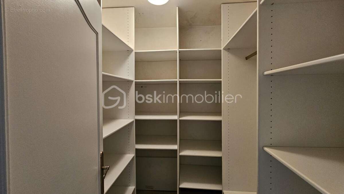 Appartement à MEYLAN
