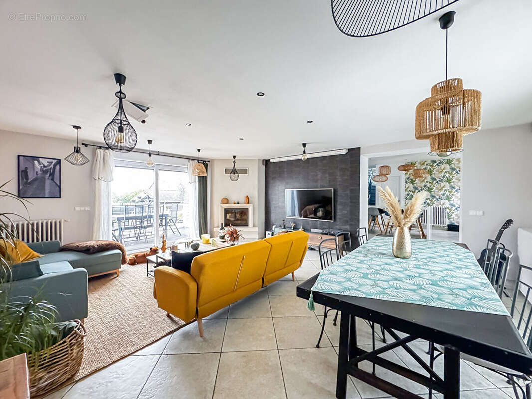 Maison à DAMMARIE-LES-LYS