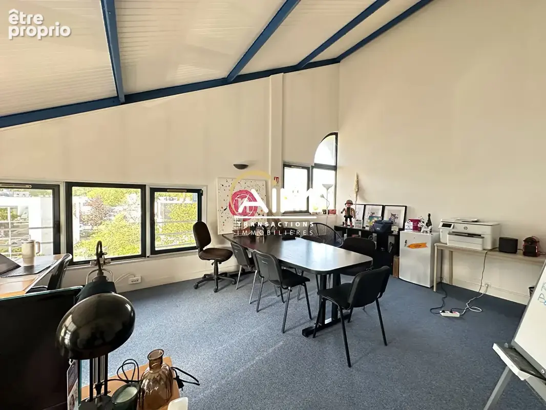 Bureaux 74 m² avec locataire en place - ST AVERTIN (37550) - photo 3