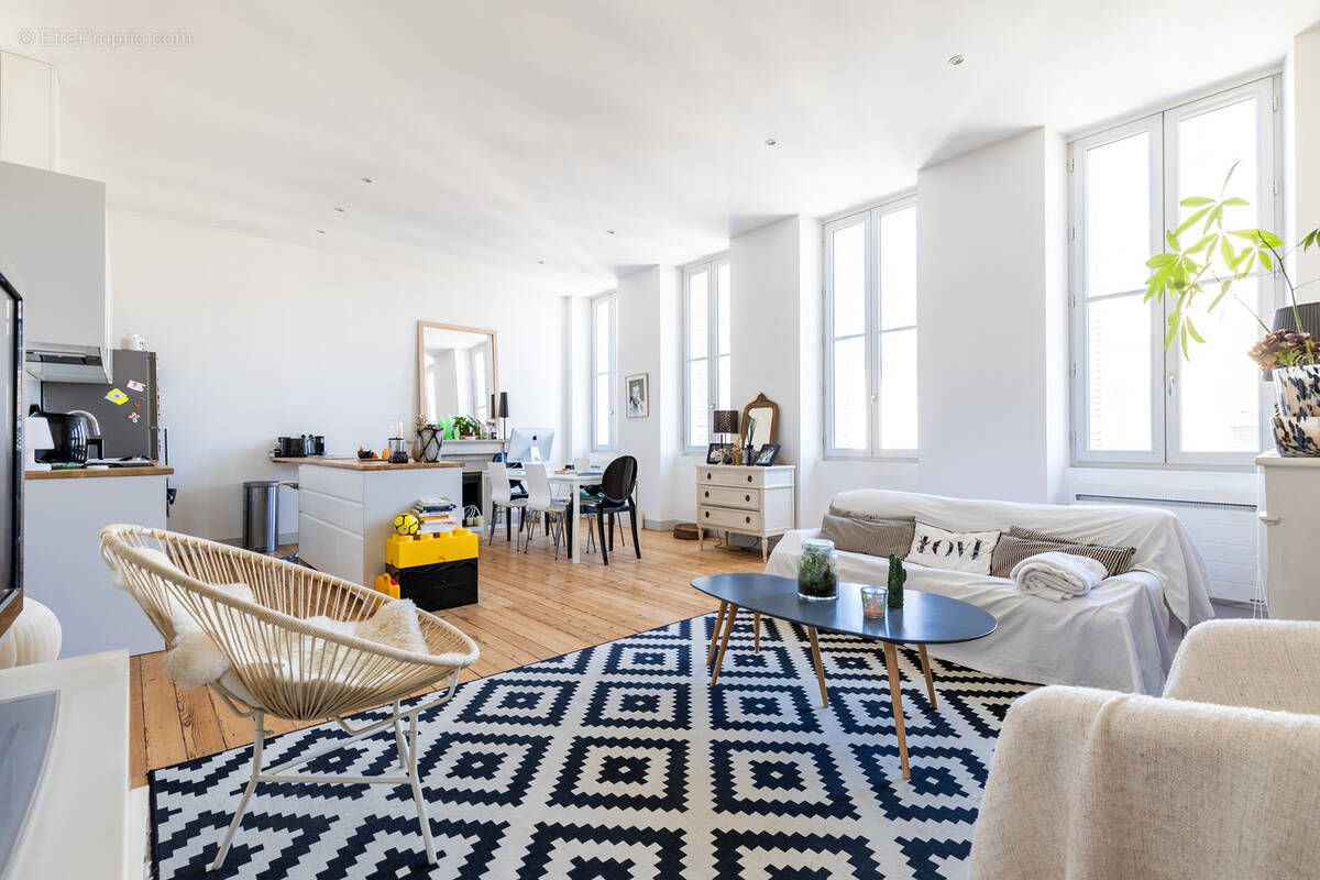 Appartement à BORDEAUX