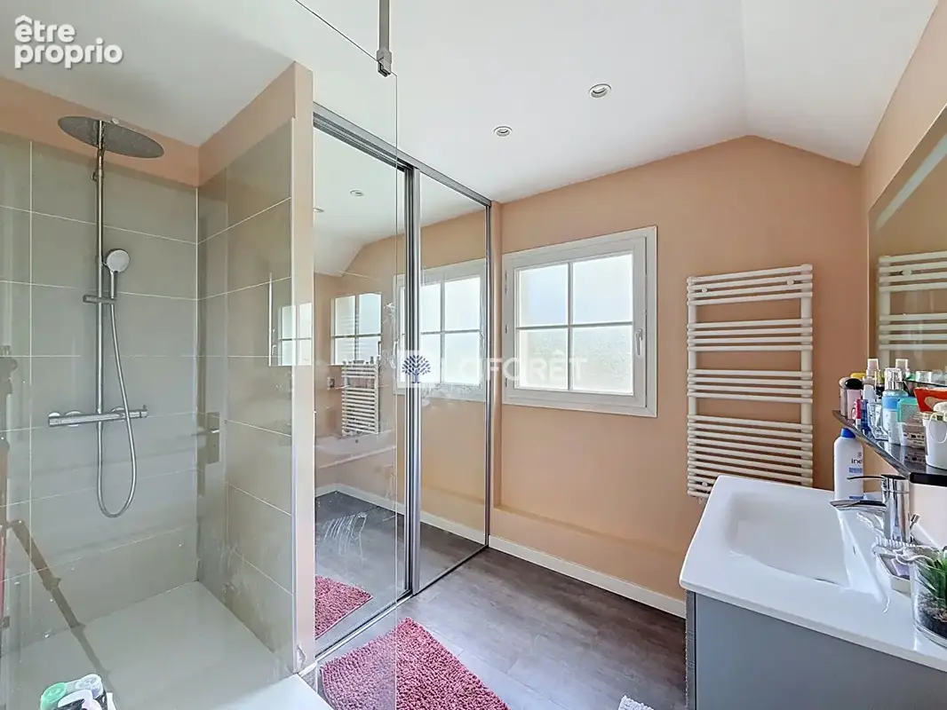 Maison contemporaine avec salon cathédrale - photo 8