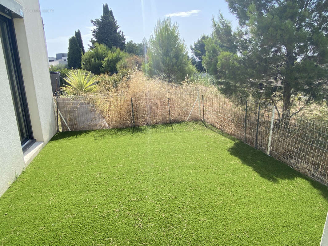 Un appartement t3, avec terrasse et jardin, garage, a perpignan sud - photo 3