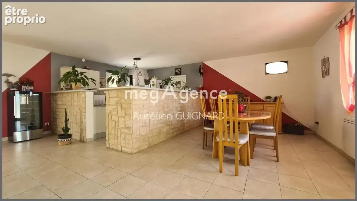 7 Chambres, double garage, jardin piscinable paysager - photo 8