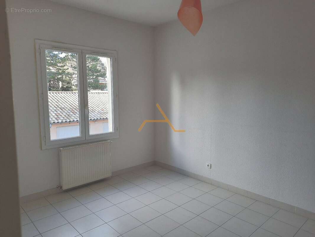 Appartement à DIEULEFIT