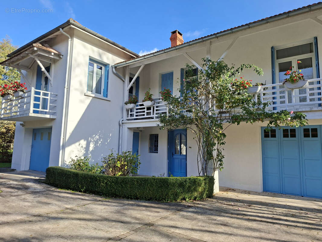 Maison à SAINT-ASTIER