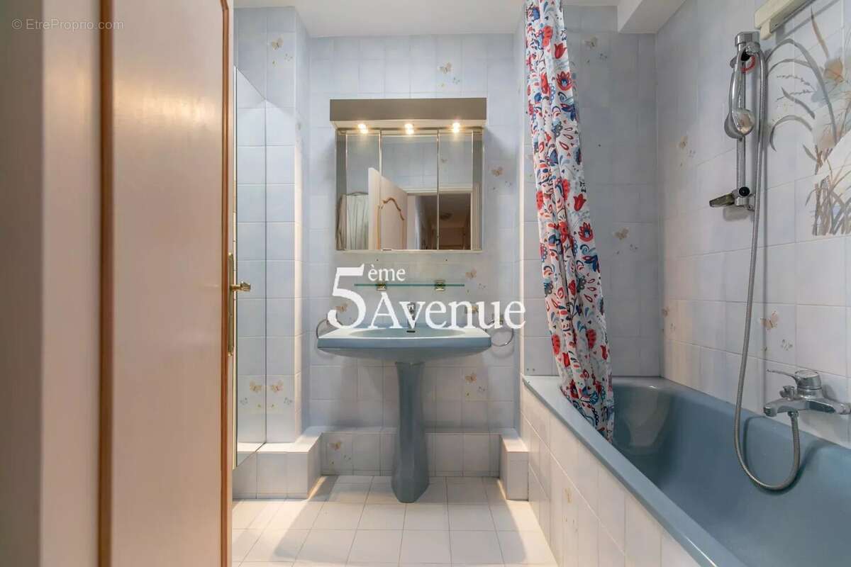 Appartement à SAINT-MAUR-DES-FOSSES