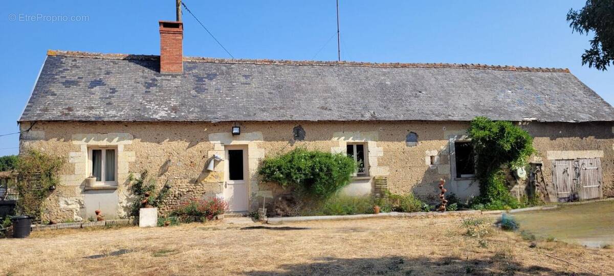 Maison à LA CHARTRE-SUR-LE-LOIR