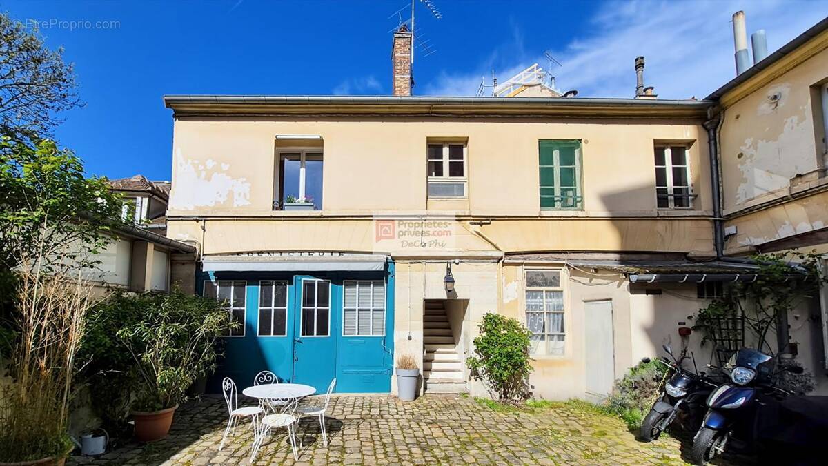 Appartement à VERSAILLES