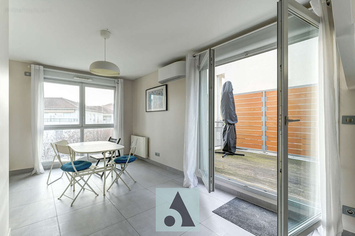 Appartement à LYON-8E