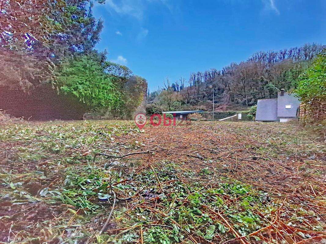 Terrain à PORT-LAUNAY