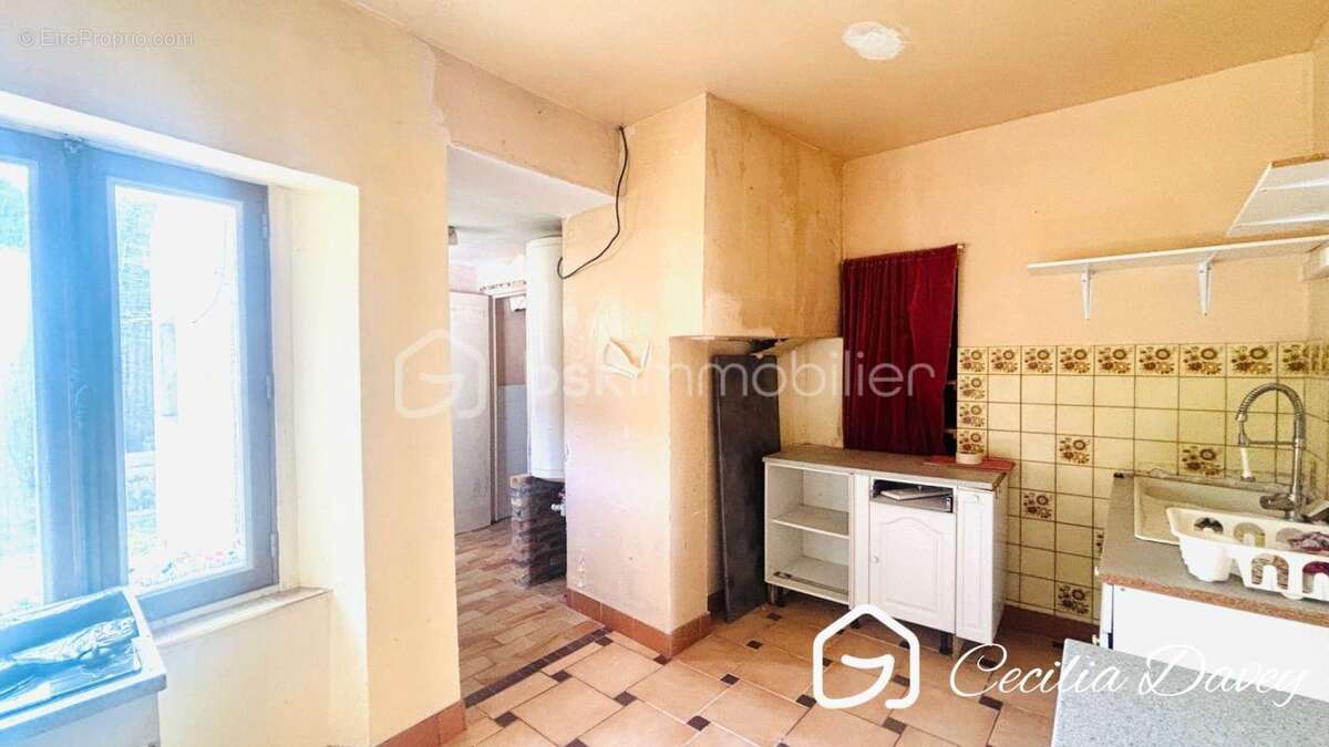 Maison à CERISIERS