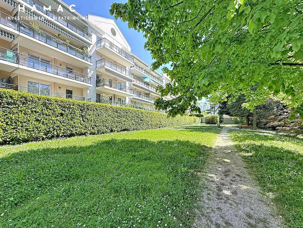 Appartement à TASSIN-LA-DEMI-LUNE