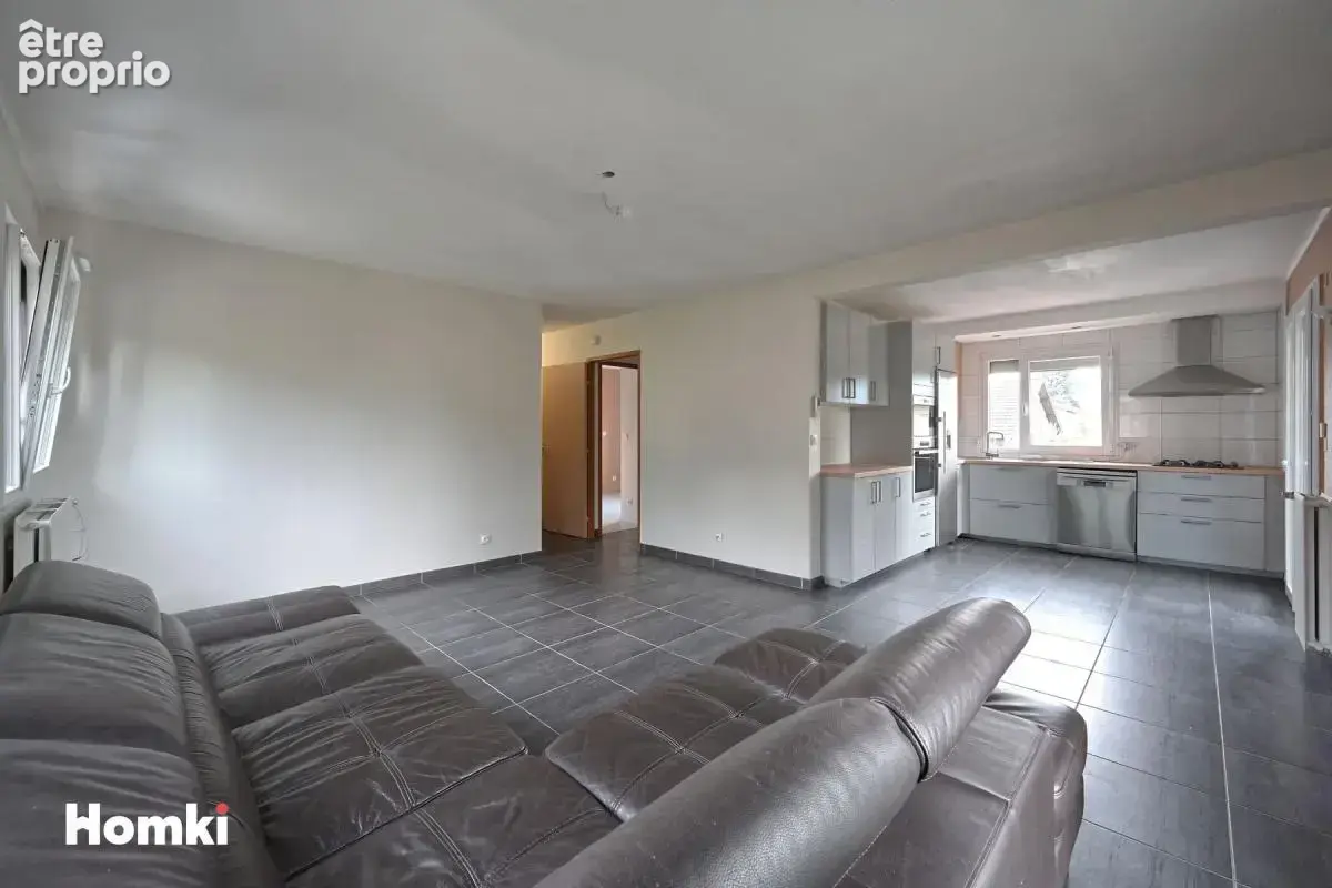 À vendre – T3 lumineux avec balcon et vue dégagée à Seyssins - photo 9