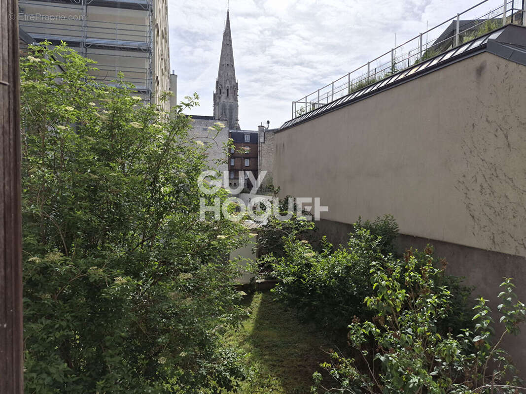 Appartement à PARIS-19E