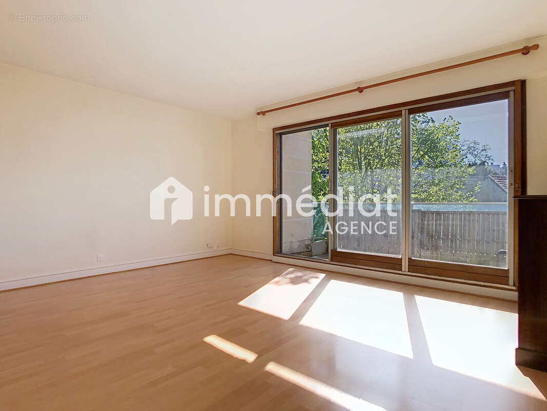 Appartement à RUEIL-MALMAISON