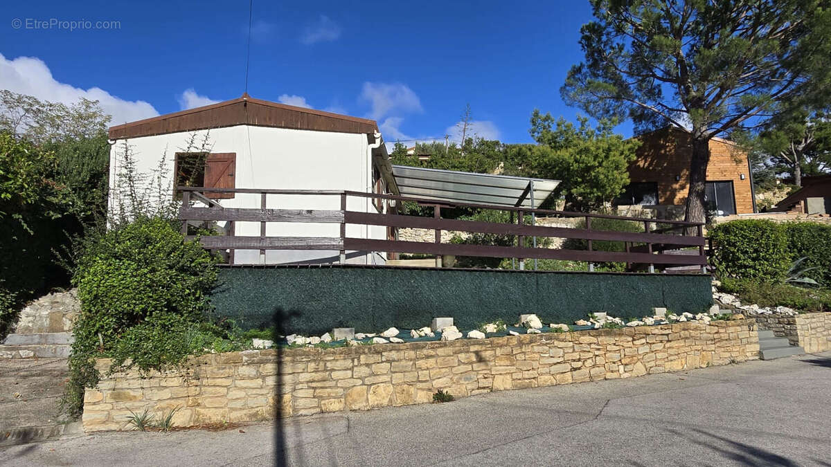 Maison à LE CASTELLET