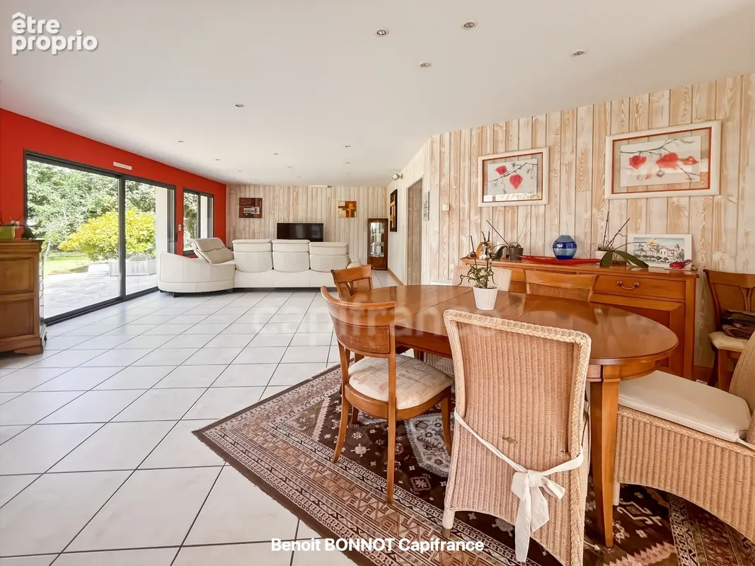 PLEUVEN – Maison familiale de 230 m² avec 6 chambres, suite parentale et espace indépendant - photo 4