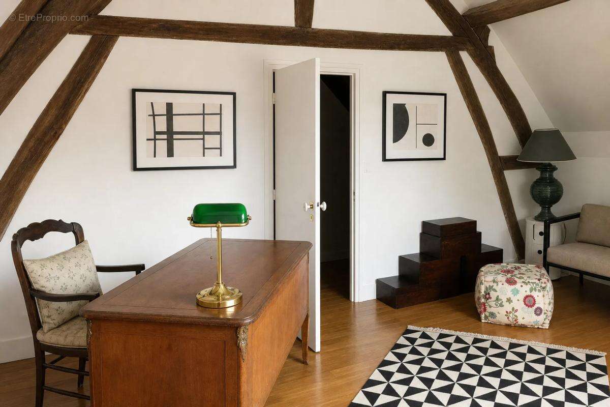 Maison à CROISILLES