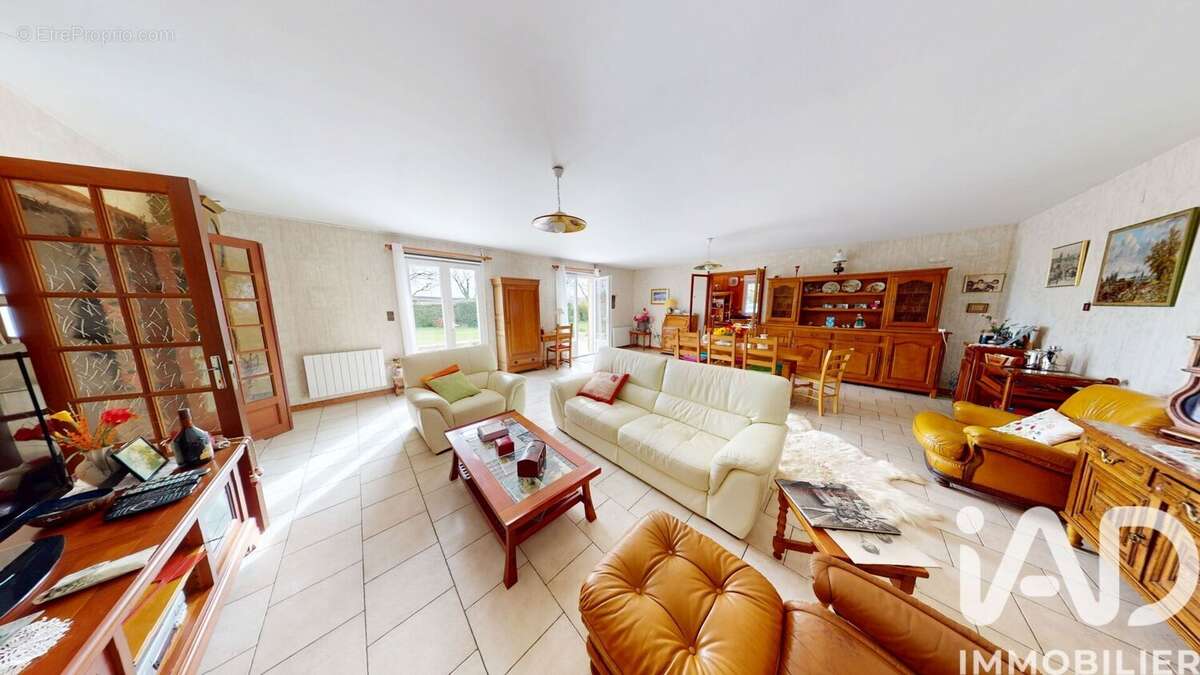 Photo 2 - Maison à SAINT-SAUVEUR-D'AUNIS