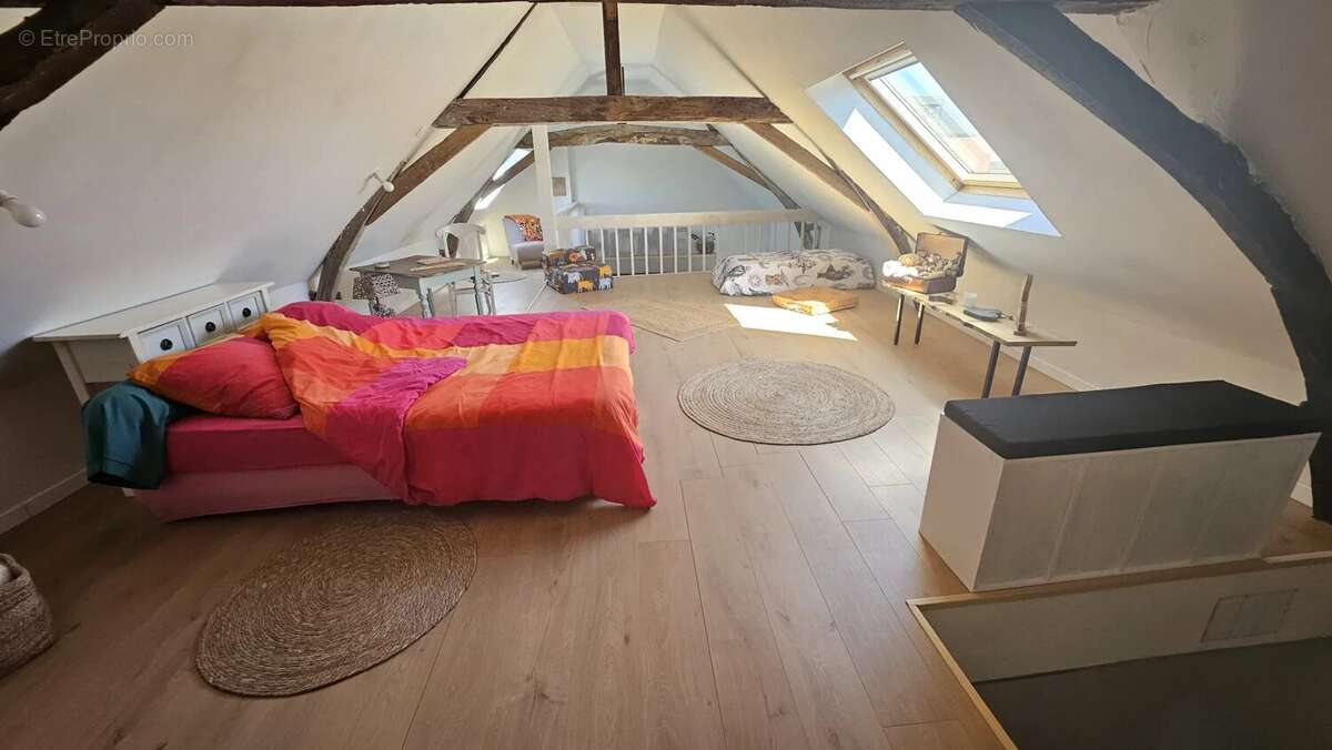 Maison à NEUVILLE-EN-FERRAIN