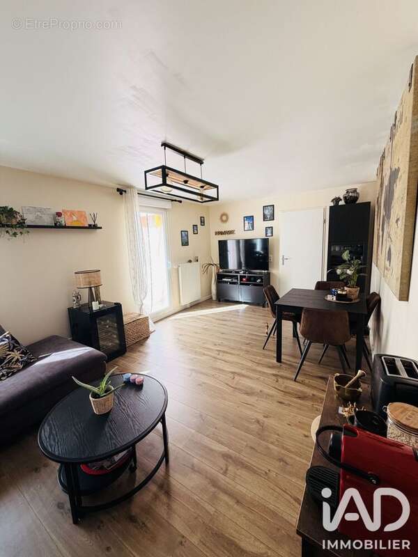 Photo 2 - Appartement à VIRY-CHATILLON
