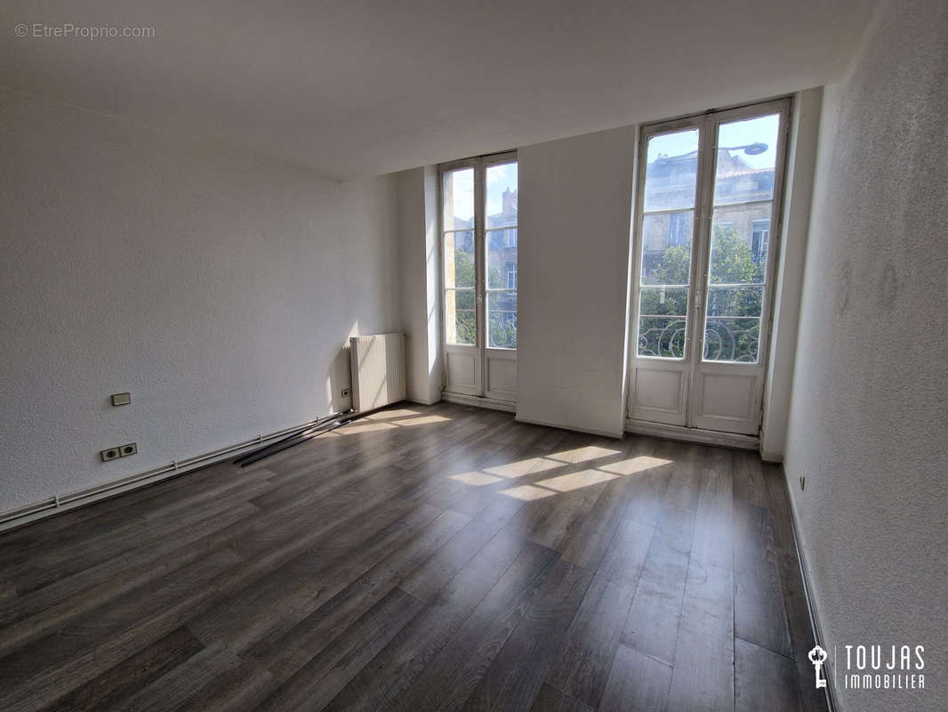Appartement à BORDEAUX