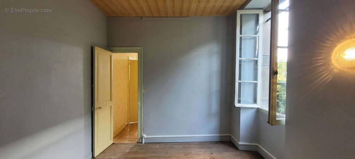 Maison 200 m² à Artix  - photo 6