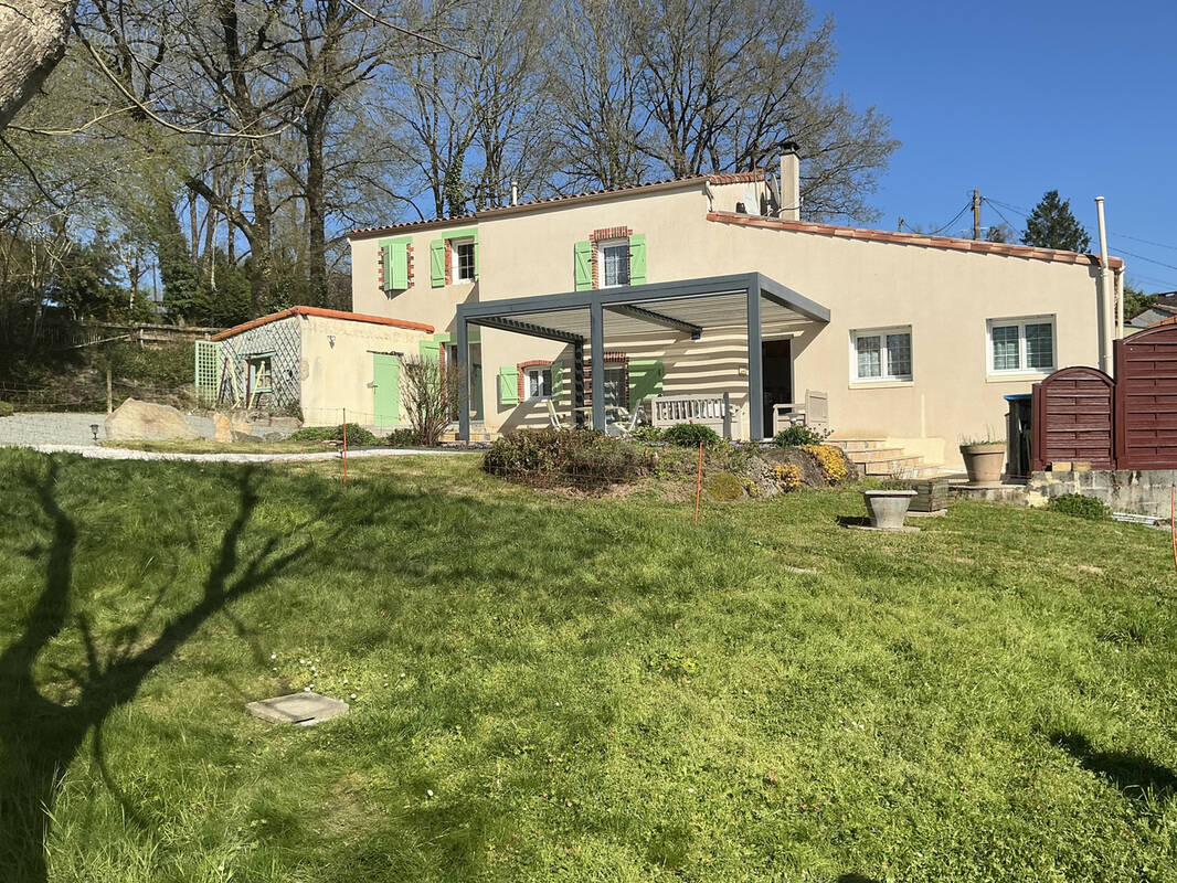 Maison à LE BOUPERE