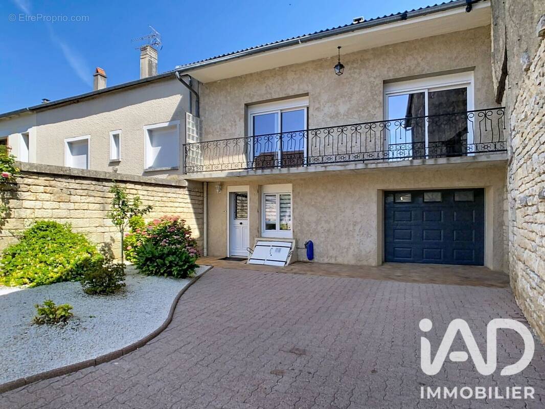 Photo 1 - Maison à LAVILLE-AUX-BOIS