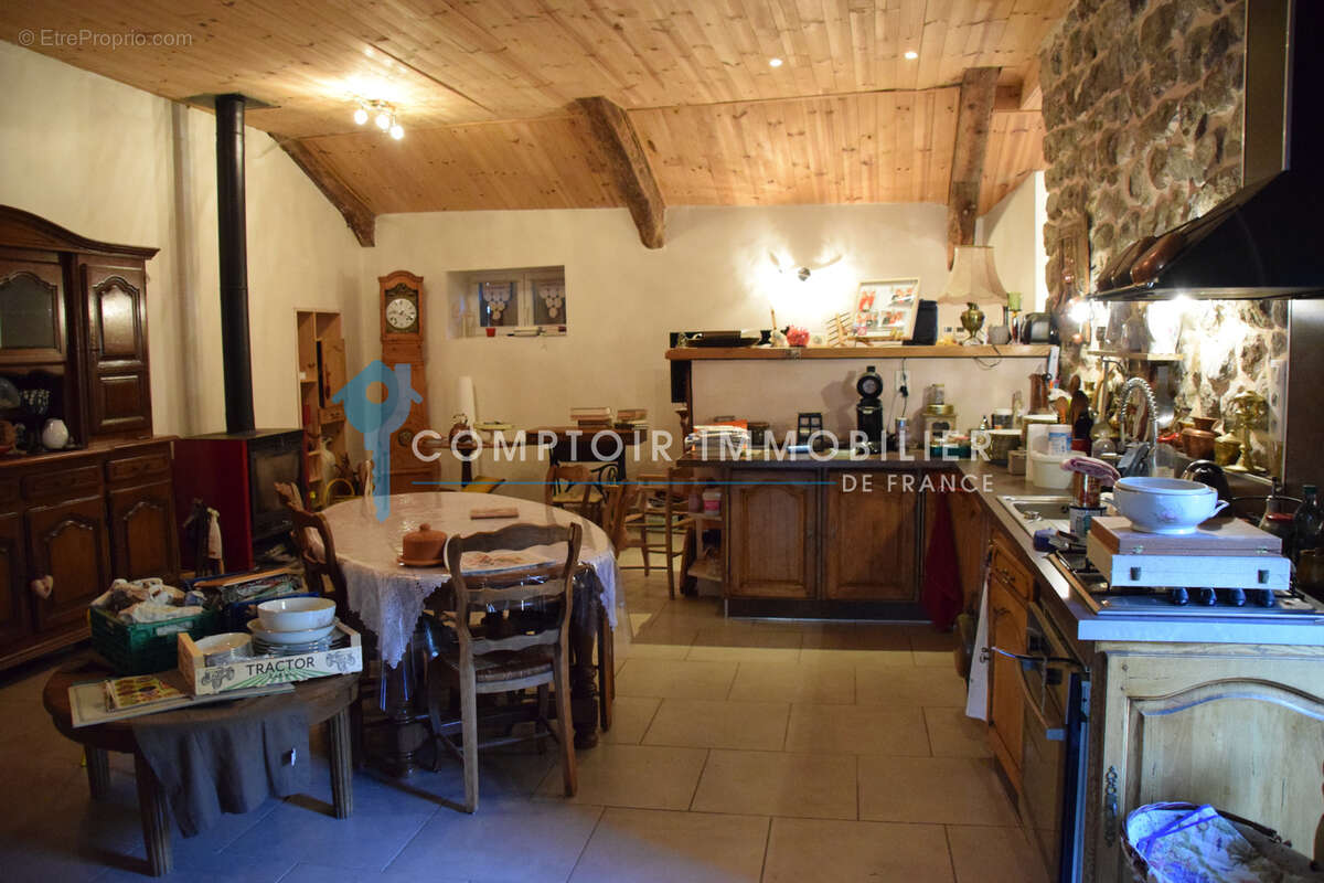 Maison à LE ROUX