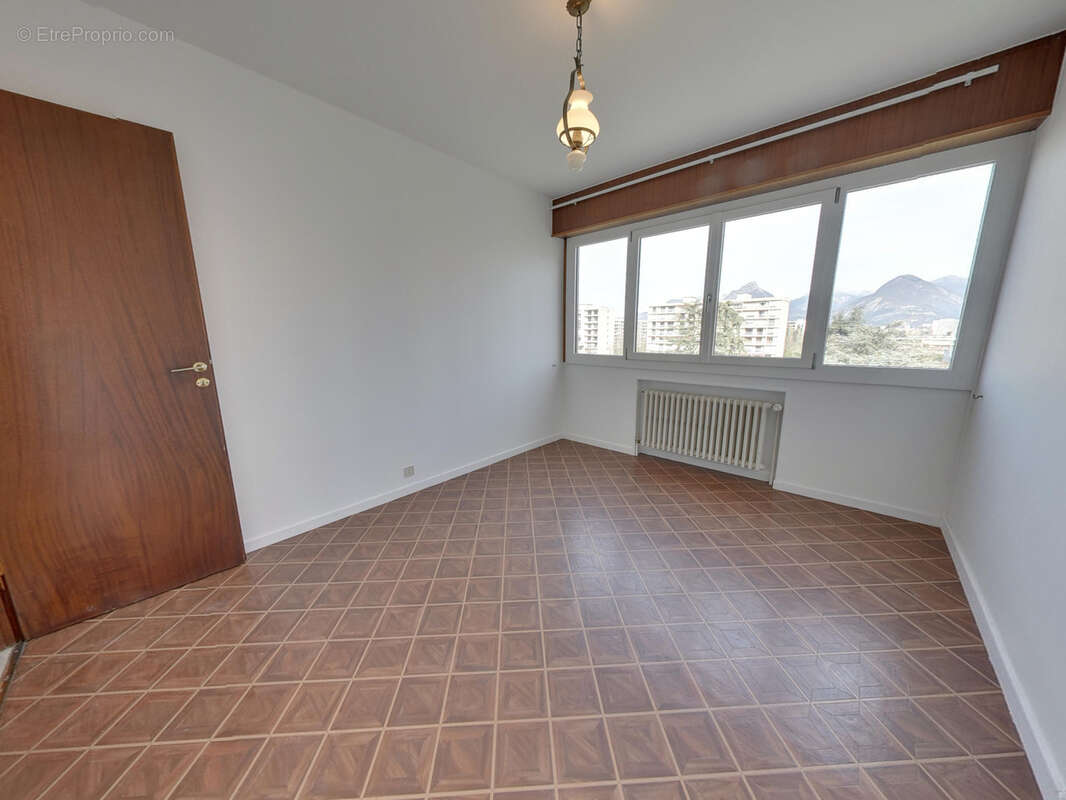 Appartement à ECHIROLLES