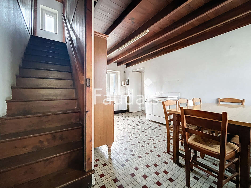 Maison à SURTAINVILLE