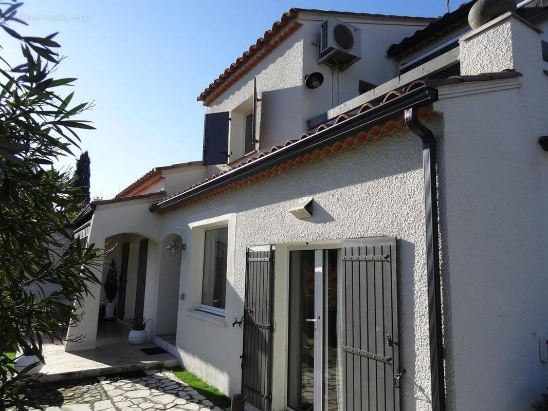 Maison à BOISSET-ET-GAUJAC