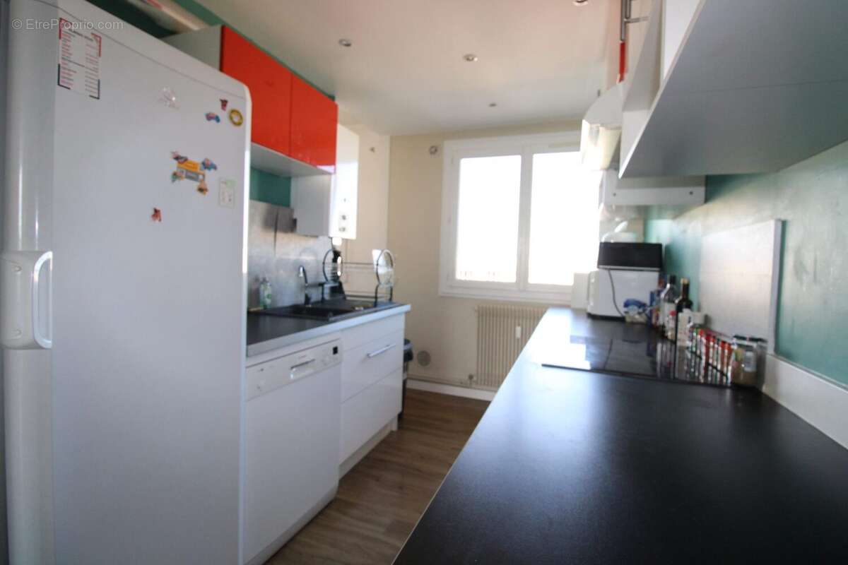 Cuisine - Appartement à VILLEURBANNE