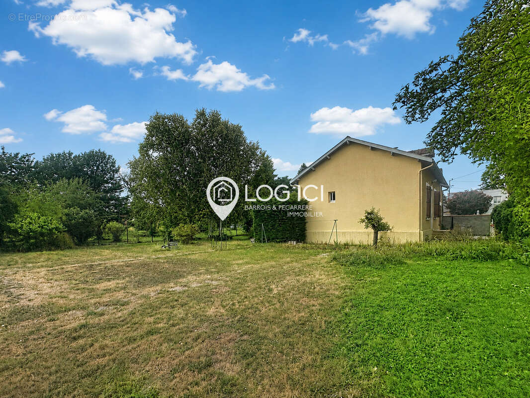 Maison de 84m2 avec garage et un grand jardin - photo 2
