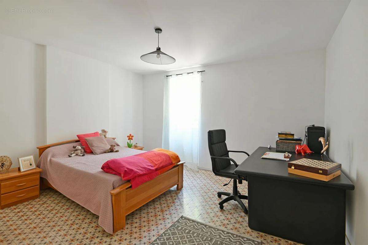 Maison de 5 pièces de 162 m² à Avignon - photo 7