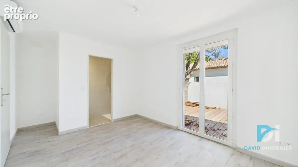 FLORENSAC   Maison de plain-pied entièrement rénovée sur une parcelle de plus de 1 450 m2 ! - photo 8