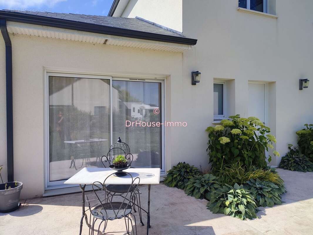 Maison 136 m² à Reviers  - photo 2