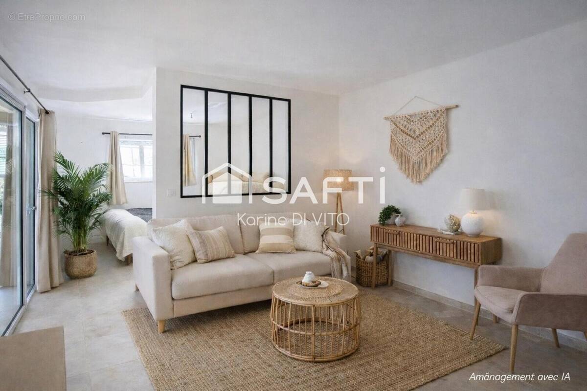 Photo 1 - Appartement à ROQUEBRUNE-SUR-ARGENS